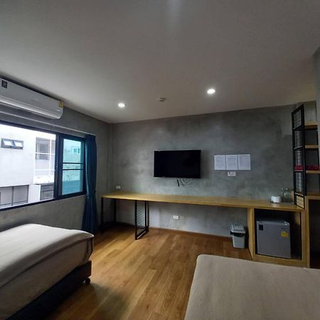 布里酒店及青年旅馆 清邁 外观 照片
